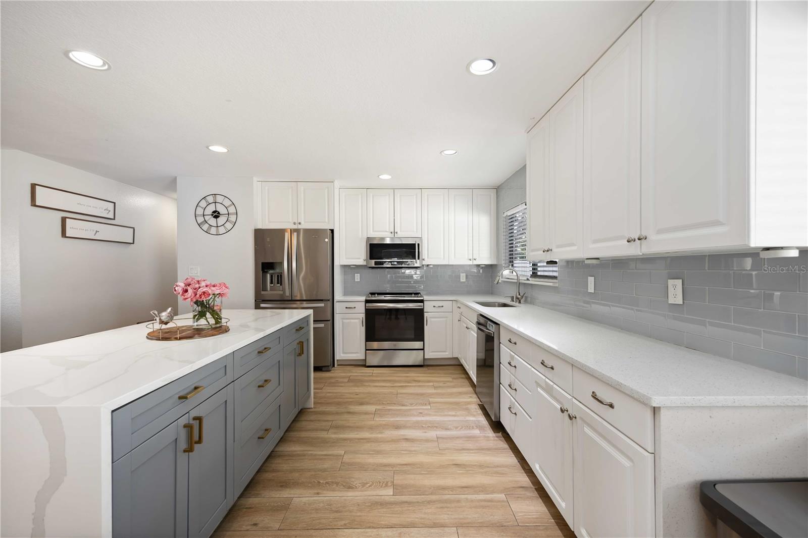 6775 DENNISON AVE, NORTH PORT, FL, 34287