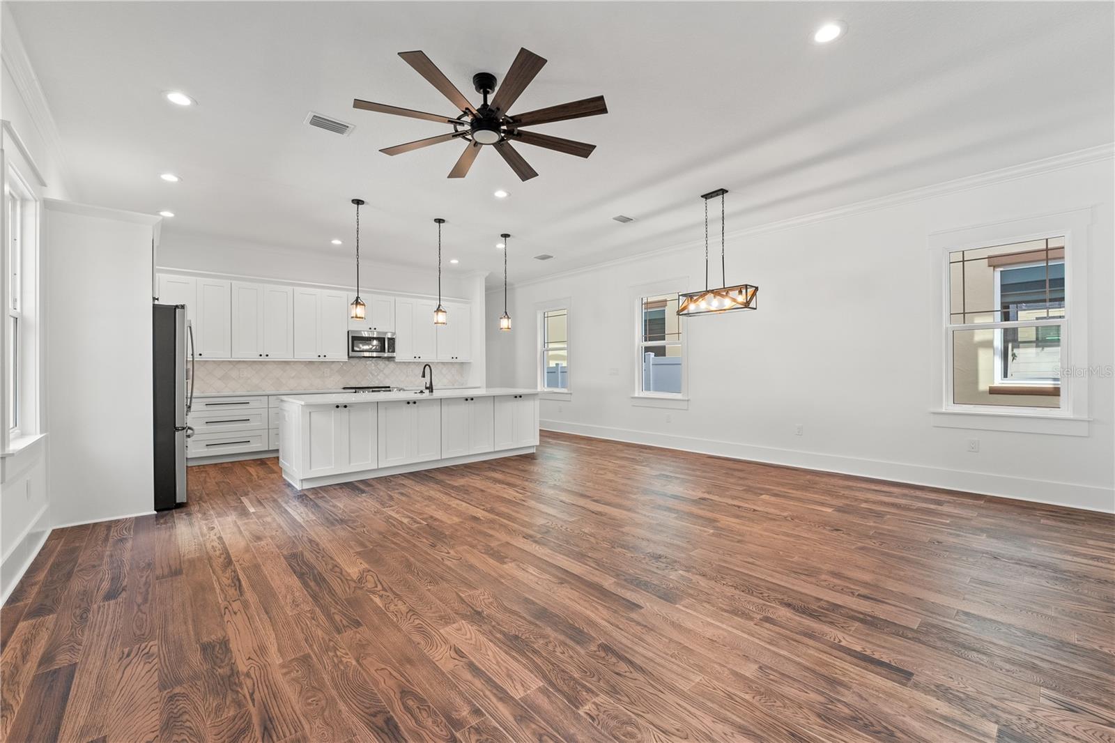 115 W HIAWATHA ST #1/2, TAMPA, FL, 33604