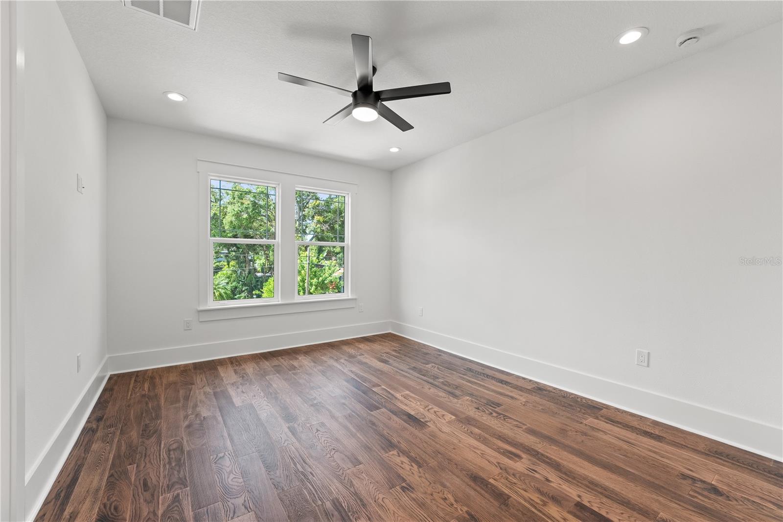 115 W HIAWATHA ST #1/2, TAMPA, FL, 33604