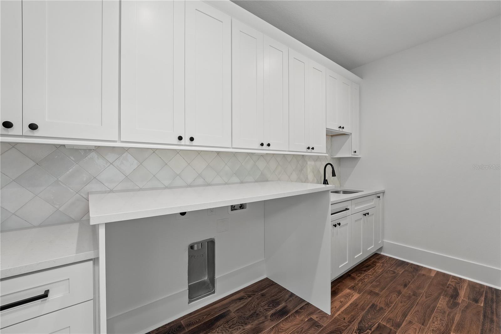 115 W HIAWATHA ST #1/2, TAMPA, FL, 33604