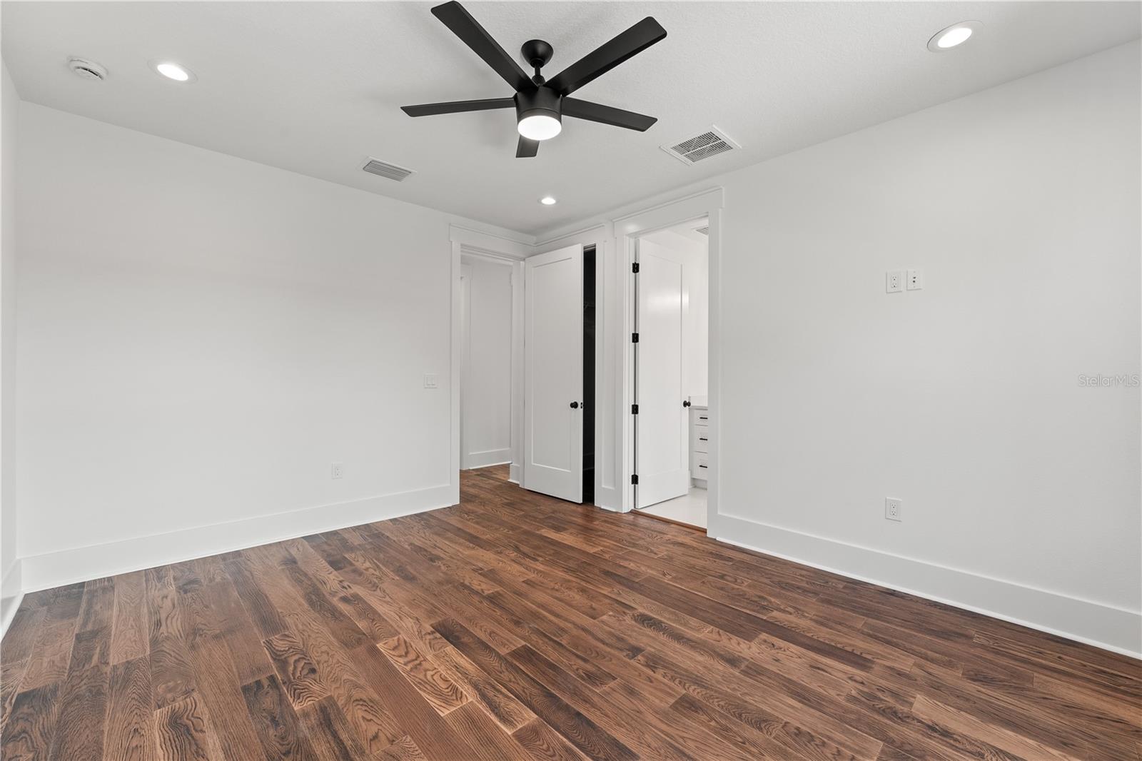 115 W HIAWATHA ST #1/2, TAMPA, FL, 33604