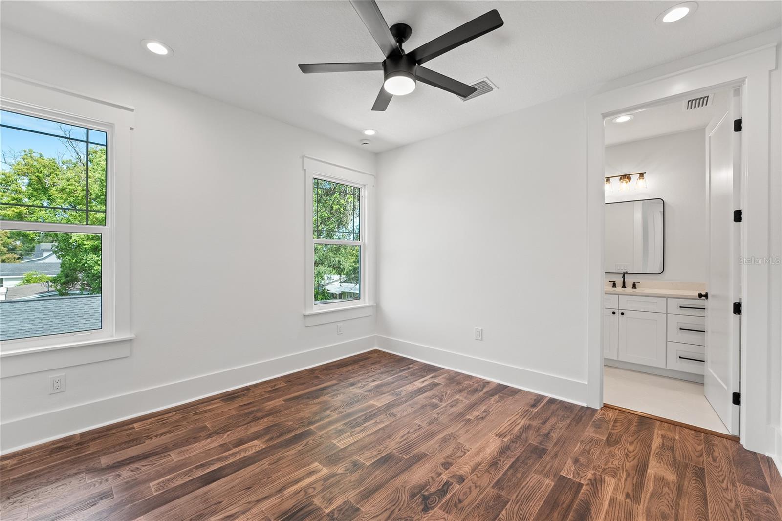 115 W HIAWATHA ST #1/2, TAMPA, FL, 33604