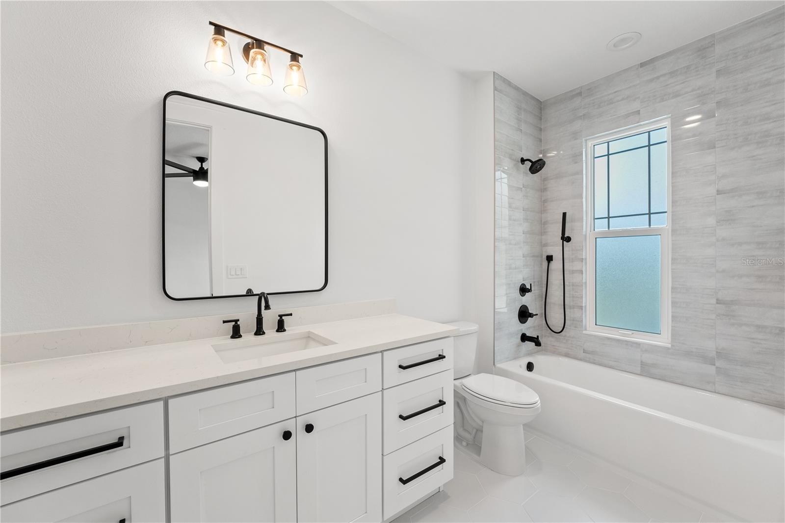 115 W HIAWATHA ST #1/2, TAMPA, FL, 33604