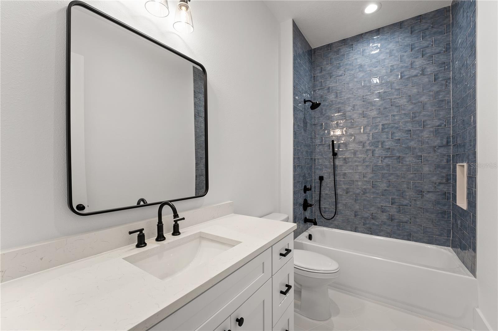 115 W HIAWATHA ST #1/2, TAMPA, FL, 33604