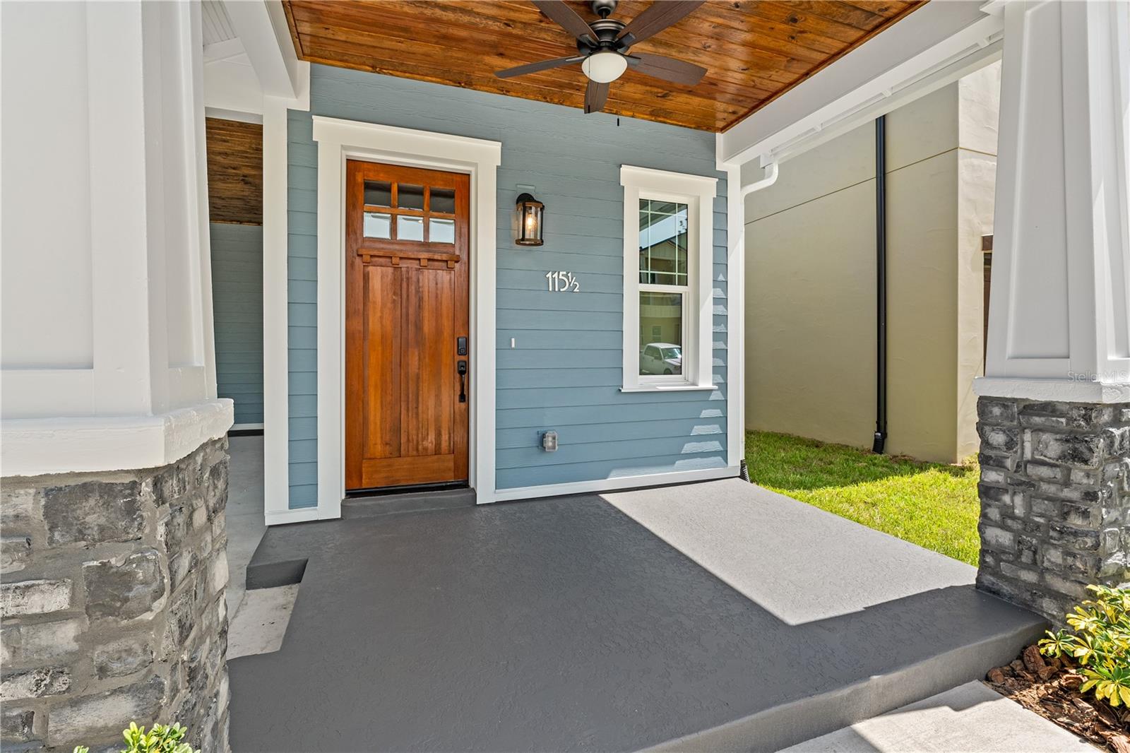 115 W HIAWATHA ST #1/2, TAMPA, FL, 33604