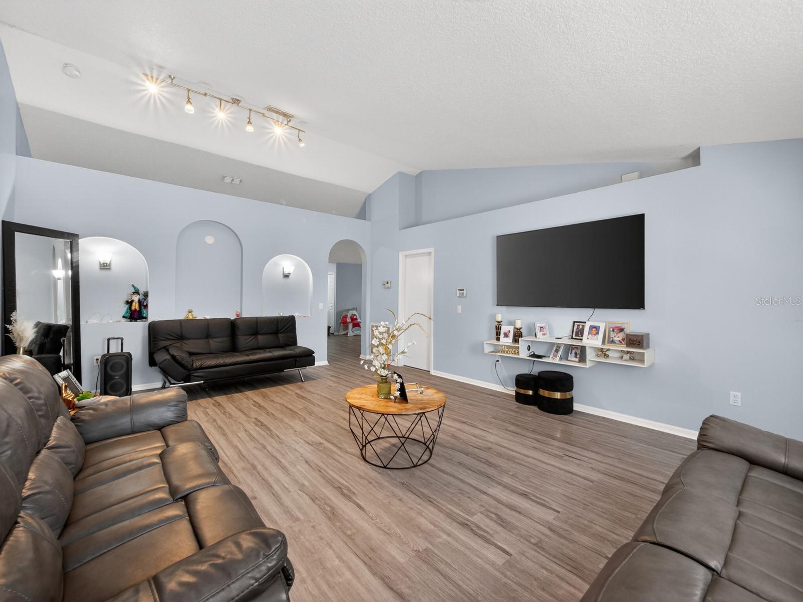 4020 SUNNY DAY WAY, KISSIMMEE, FL, 34744