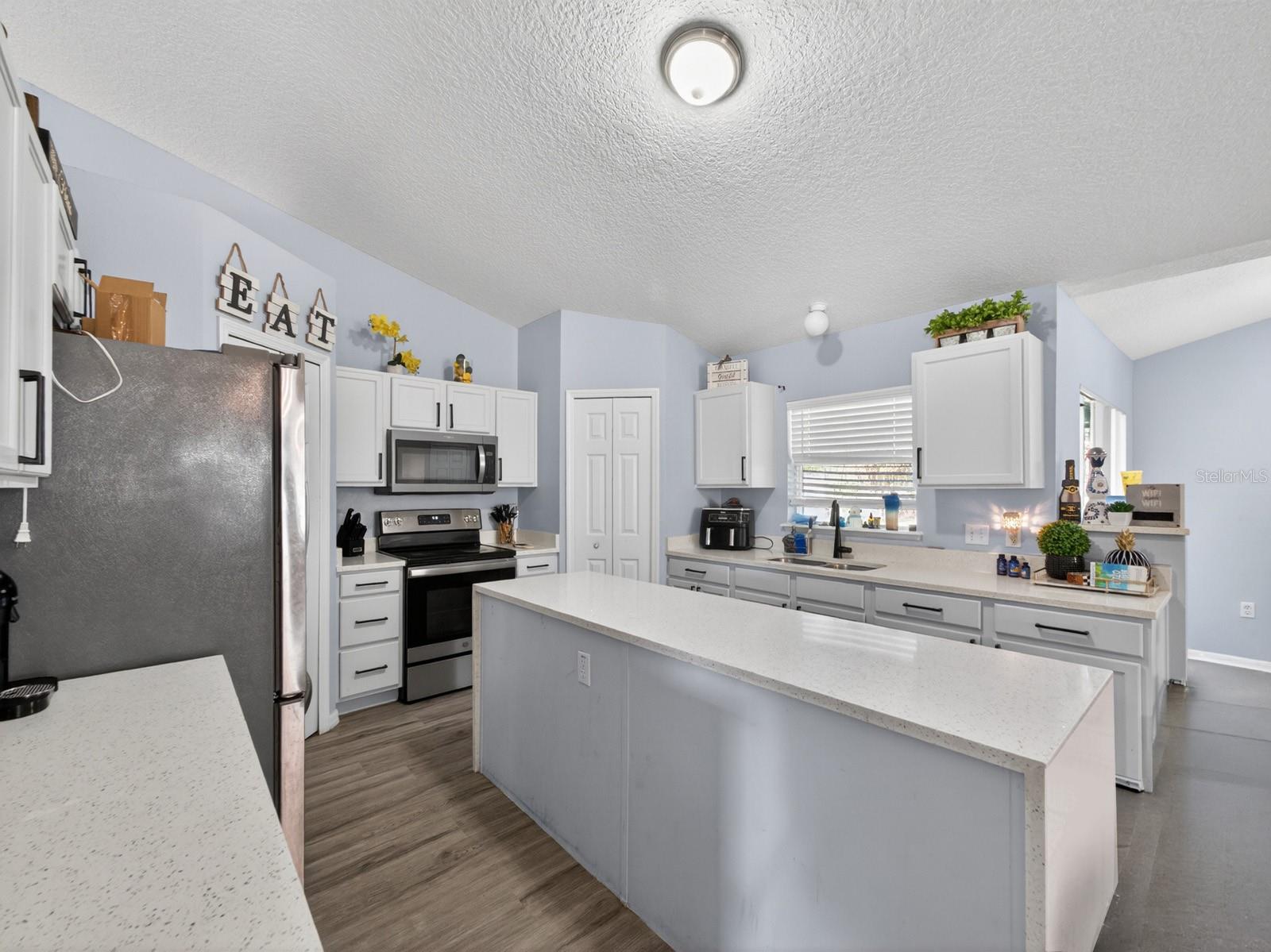 4020 SUNNY DAY WAY, KISSIMMEE, FL, 34744