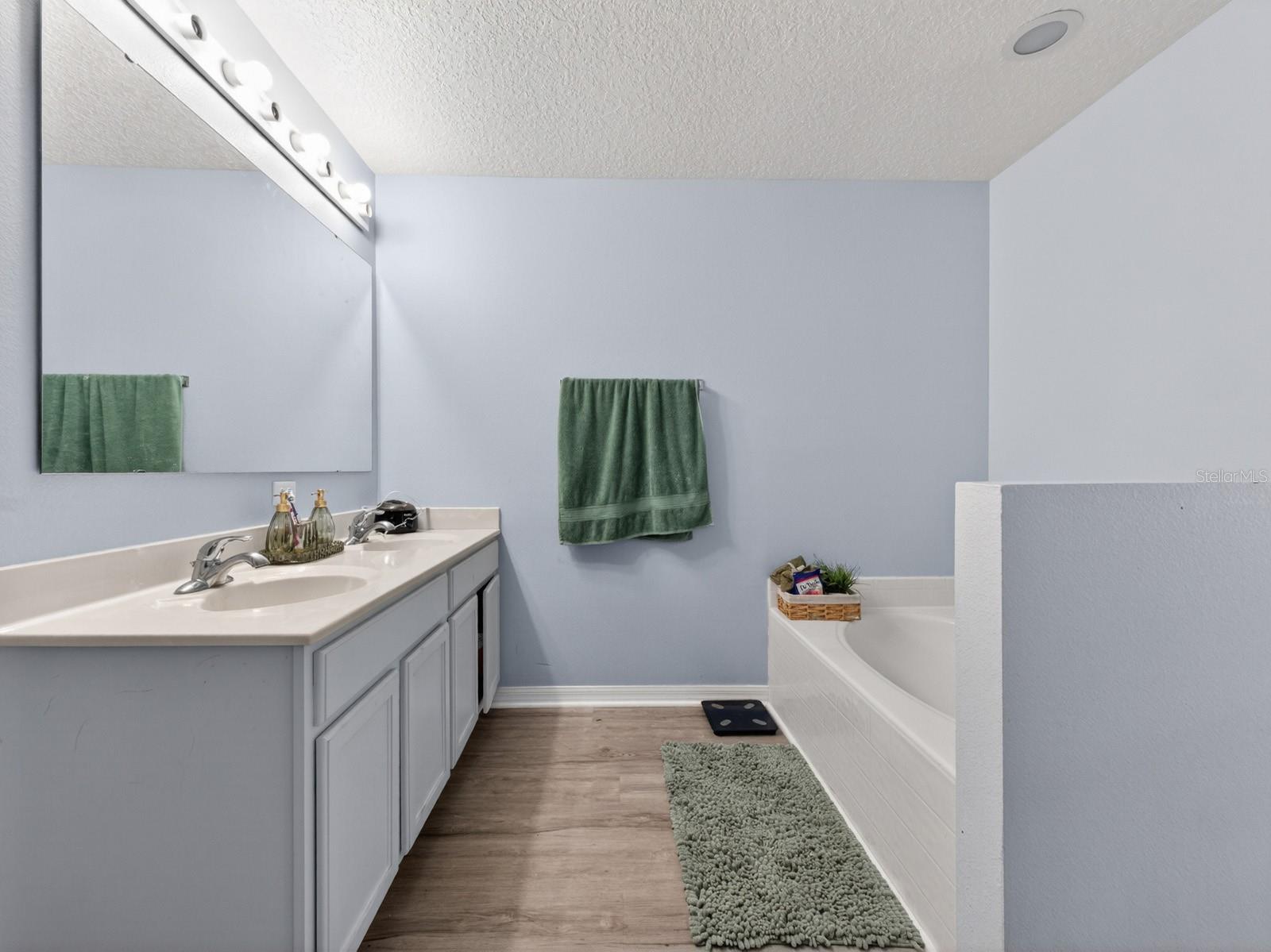 4020 SUNNY DAY WAY, KISSIMMEE, FL, 34744
