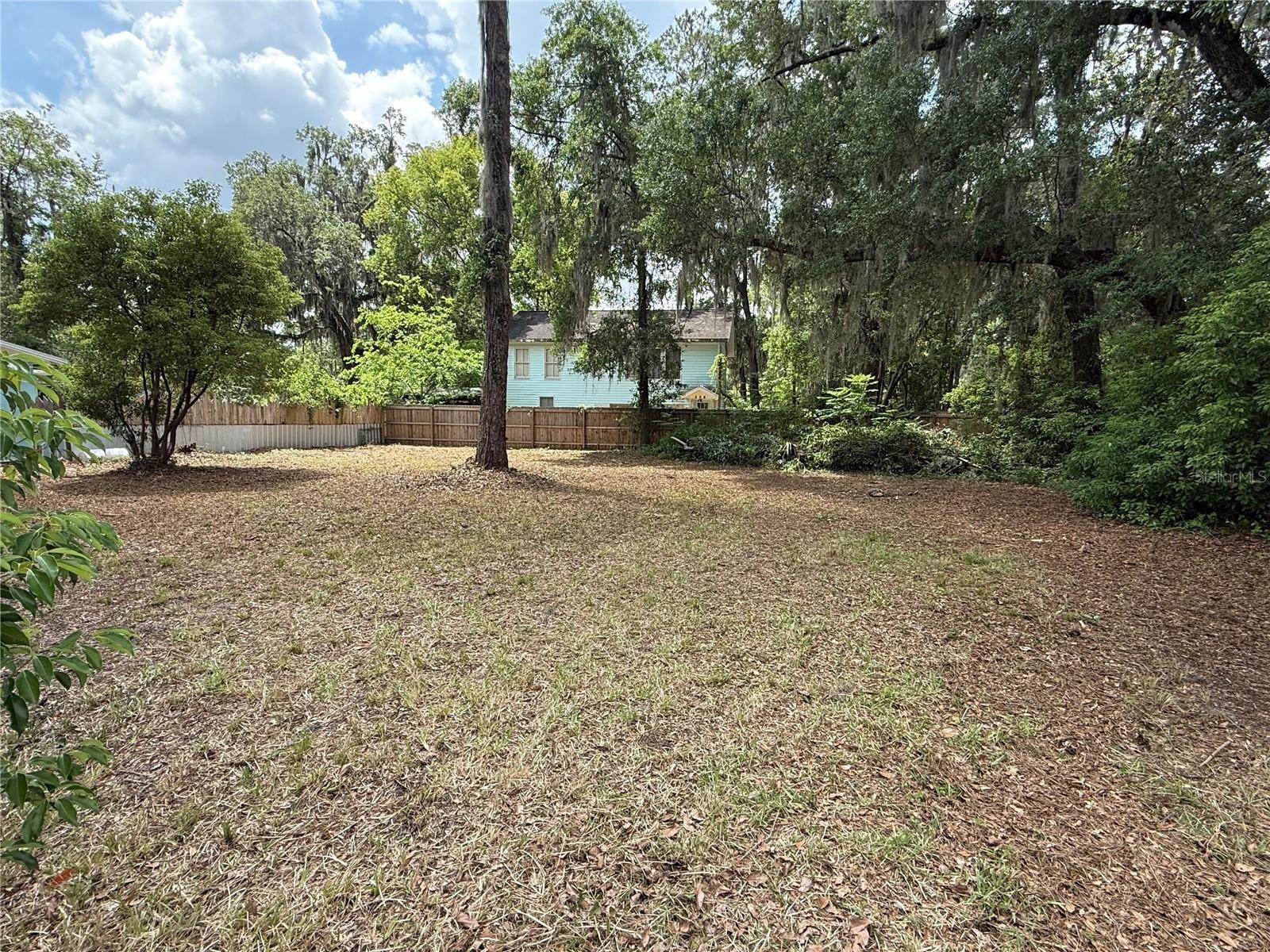 NE 8TH AVE, GAINESVILLE, FL, 32601