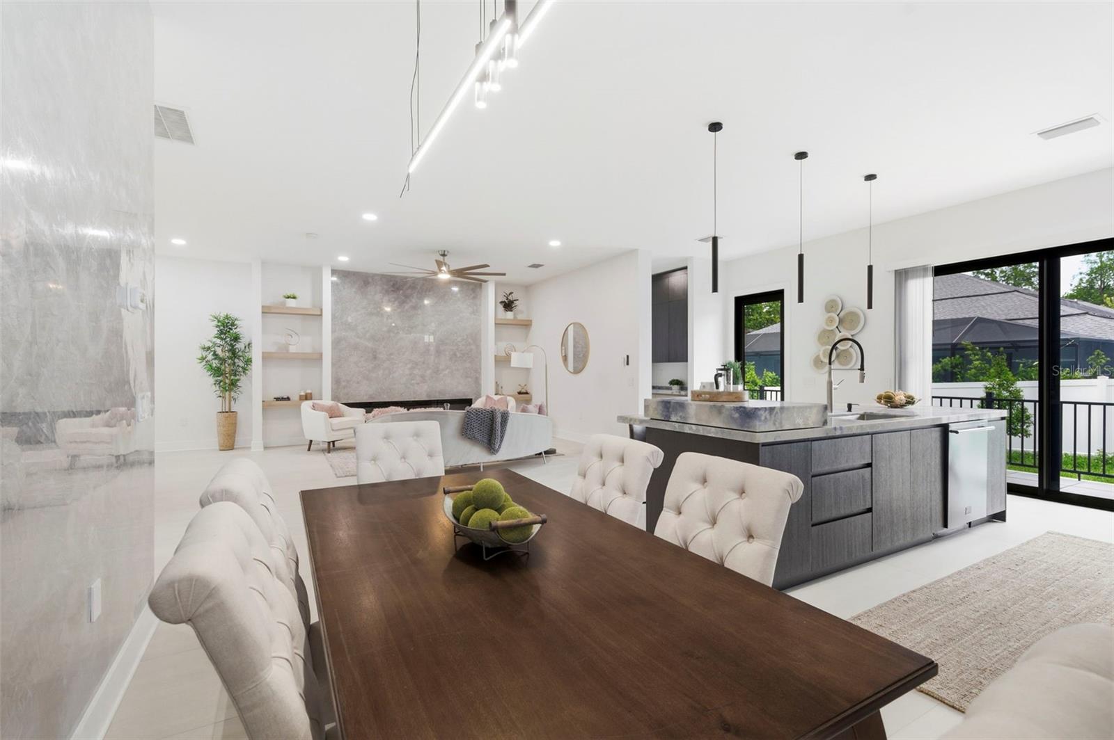 1090 MAIN ST, SAFETY HARBOR, FL, 34695