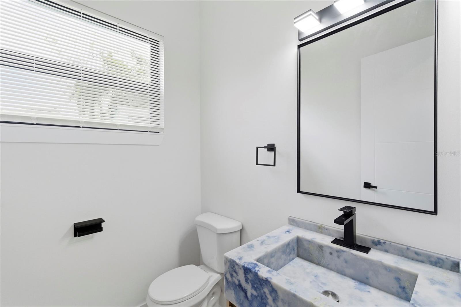 1090 MAIN ST, SAFETY HARBOR, FL, 34695