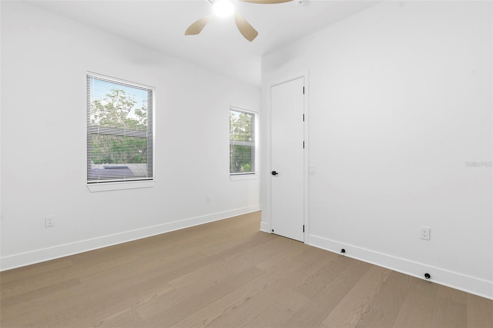 1090 MAIN ST, SAFETY HARBOR, FL, 34695