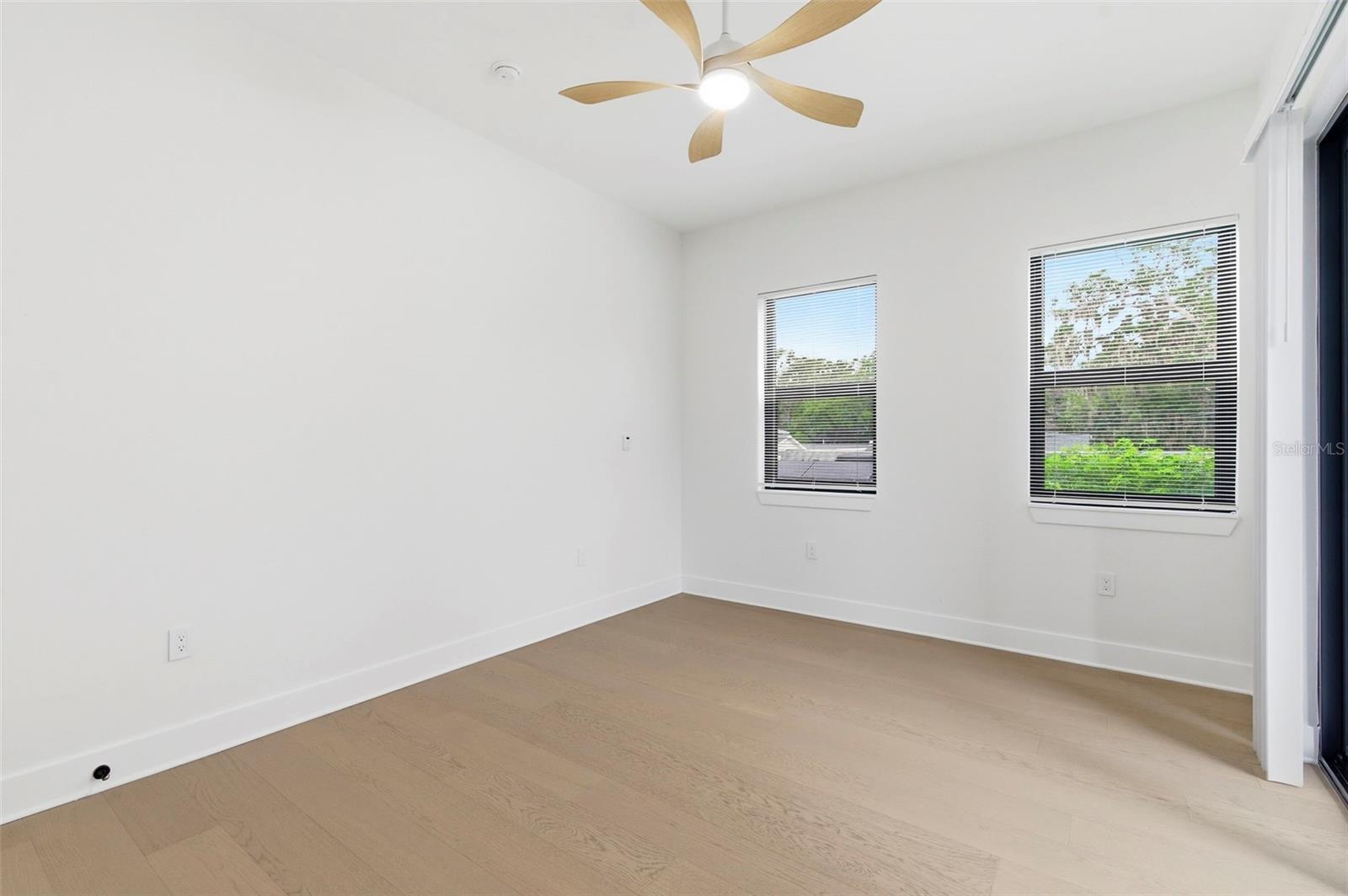 1090 MAIN ST, SAFETY HARBOR, FL, 34695