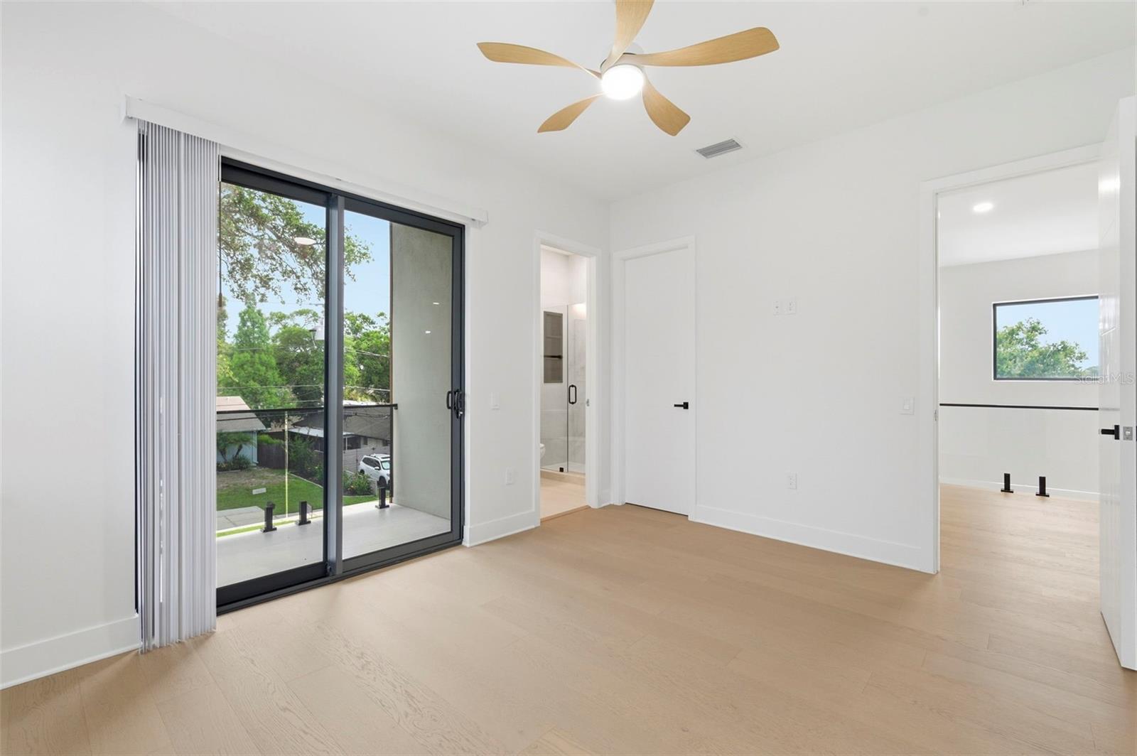 1090 MAIN ST, SAFETY HARBOR, FL, 34695