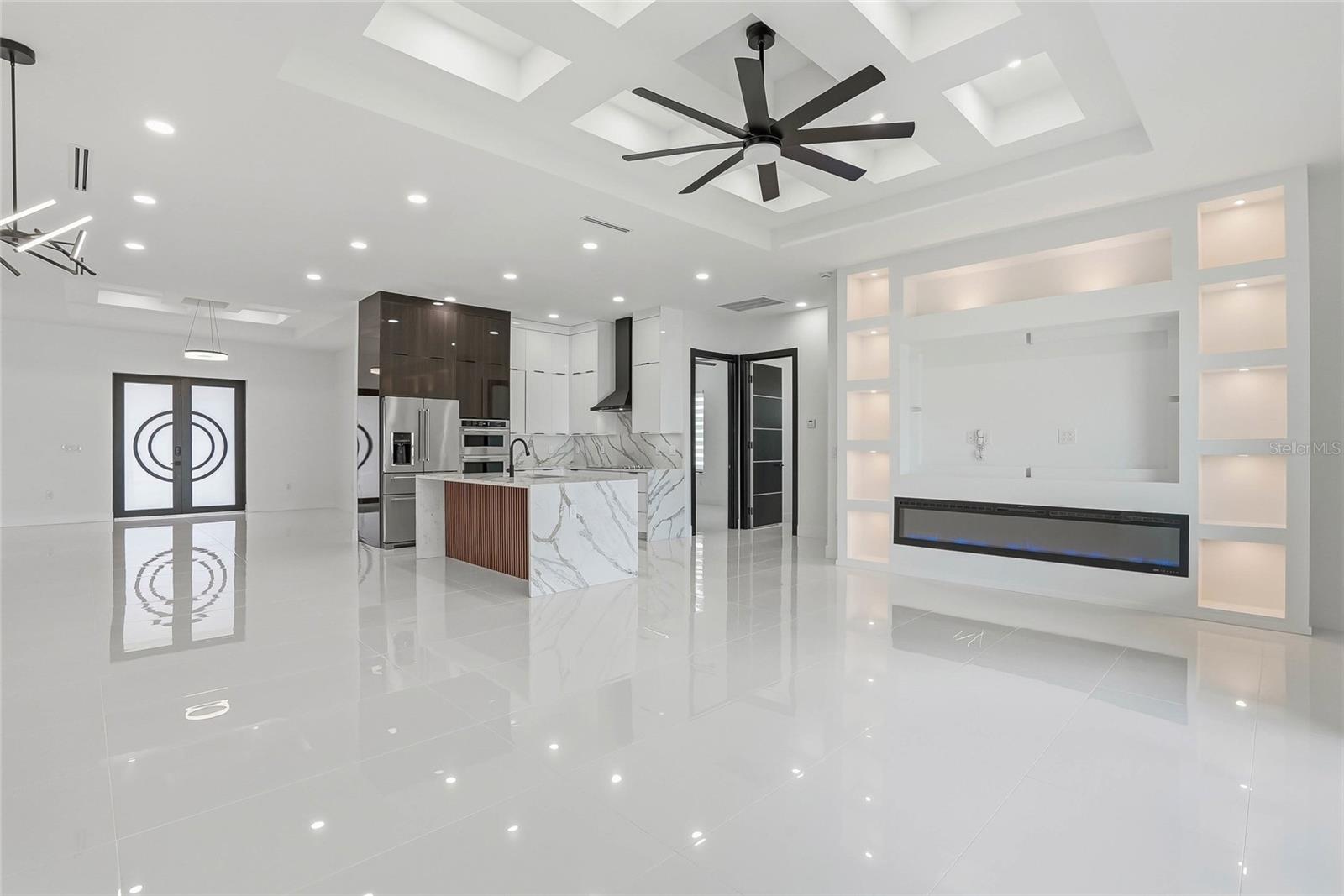 7013 N CLEARVIEW AVE, TAMPA, FL, 33614