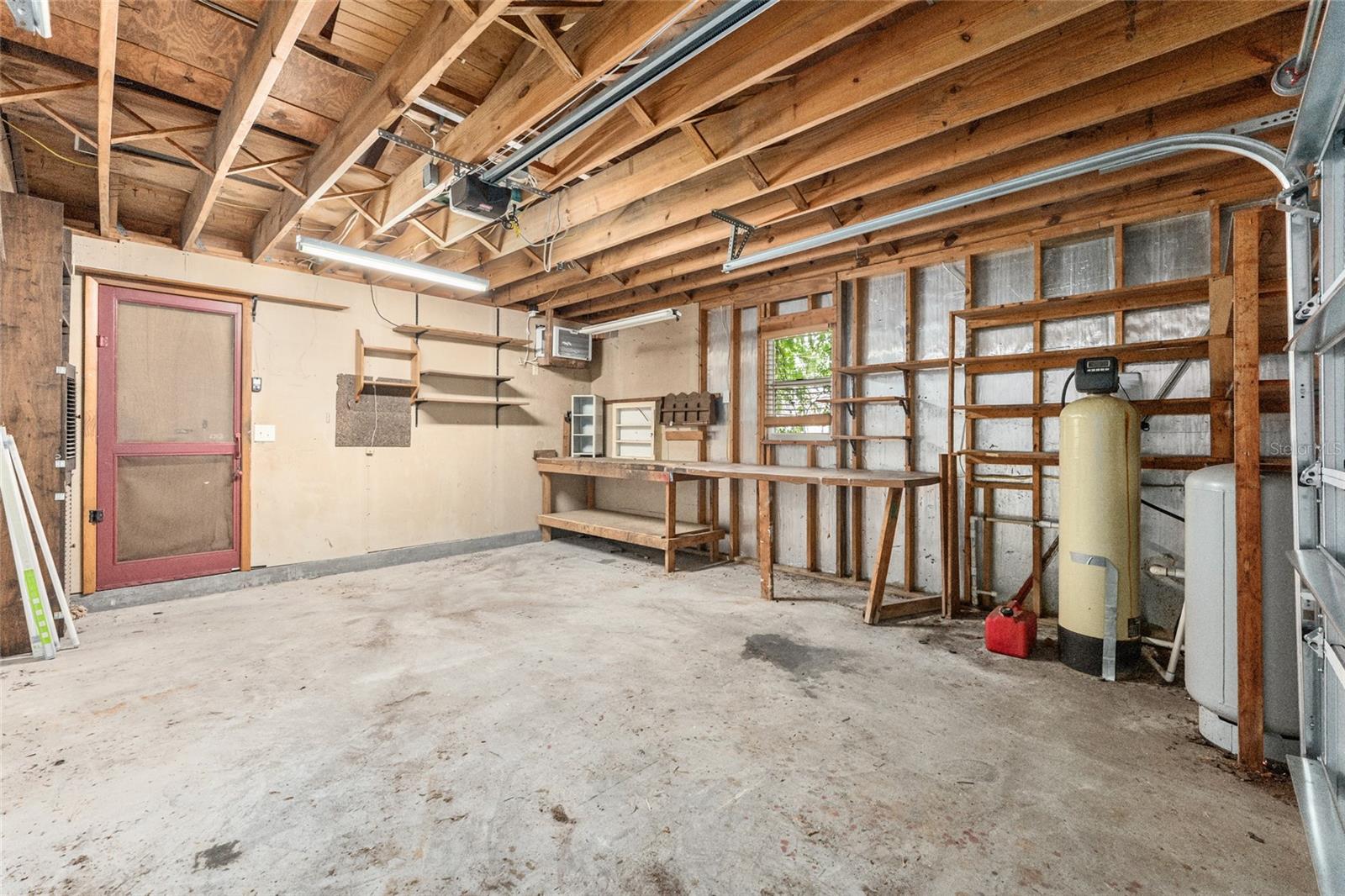 927 S VAL DR, INVERNESS, FL, 34450