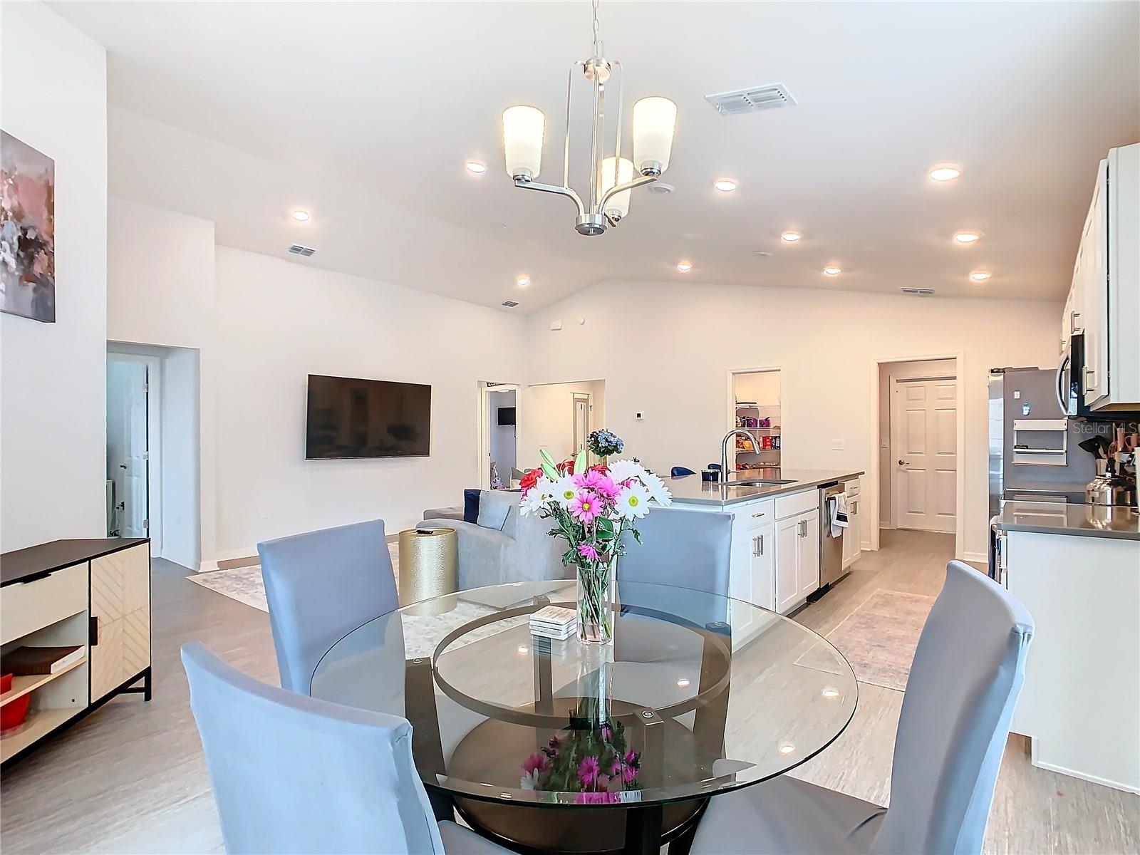 456 HILLTOP DR, LAKE WALES, FL, 33853