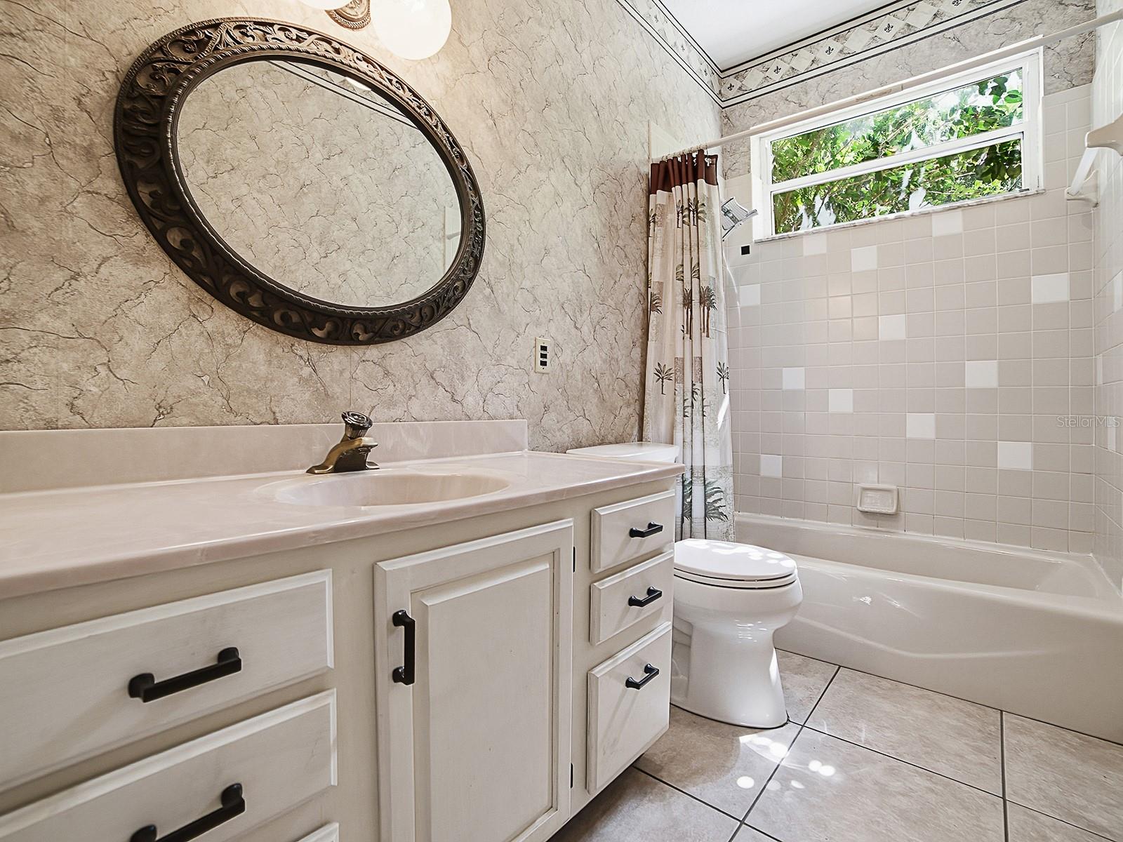 1031 MELLATHON CIR, LEESBURG, FL, 34748