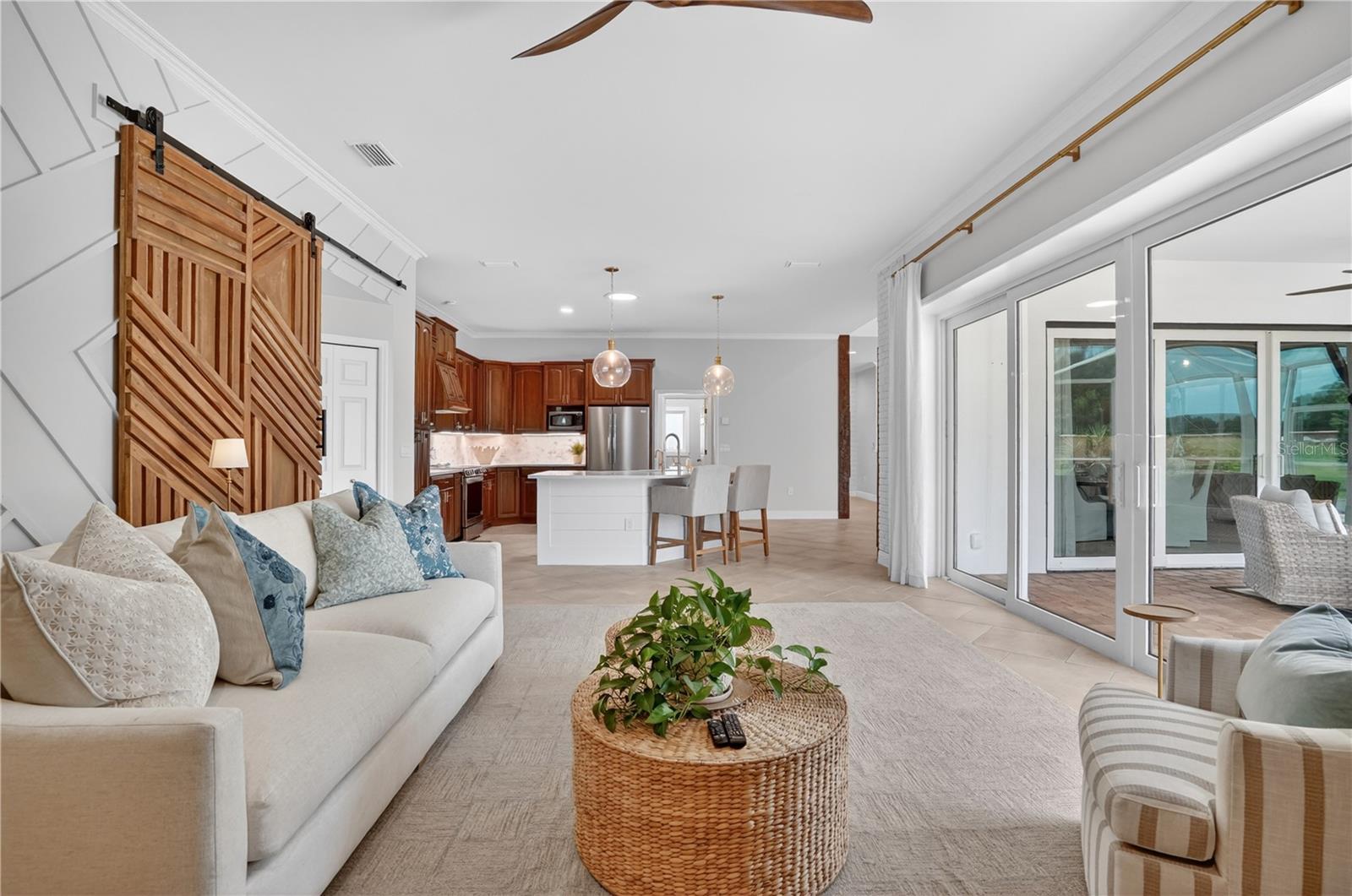 3301 LAKESIDE CIR, PARRISH, FL, 34219