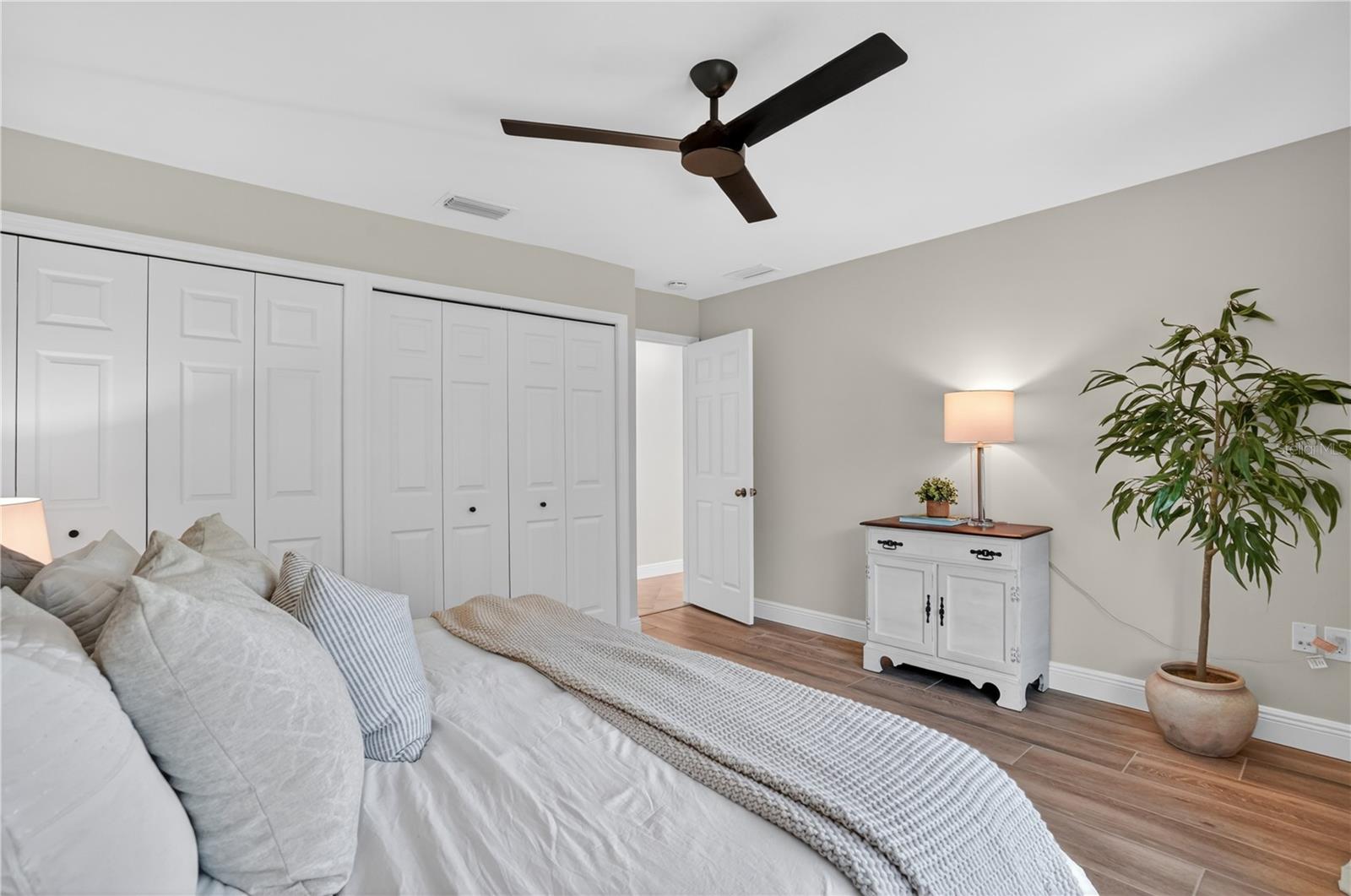 3301 LAKESIDE CIR, PARRISH, FL, 34219