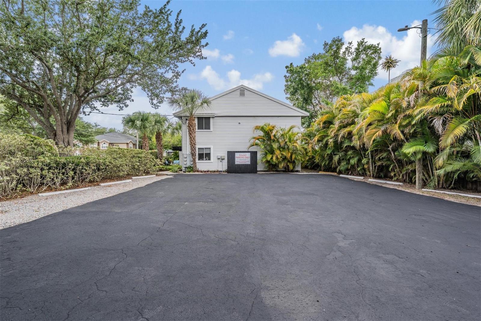 2109 W DE LEON ST, TAMPA, FL, 33606