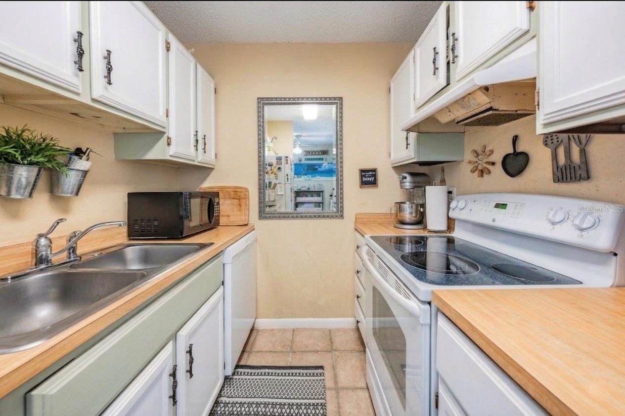 2109 W DE LEON ST, TAMPA, FL, 33606