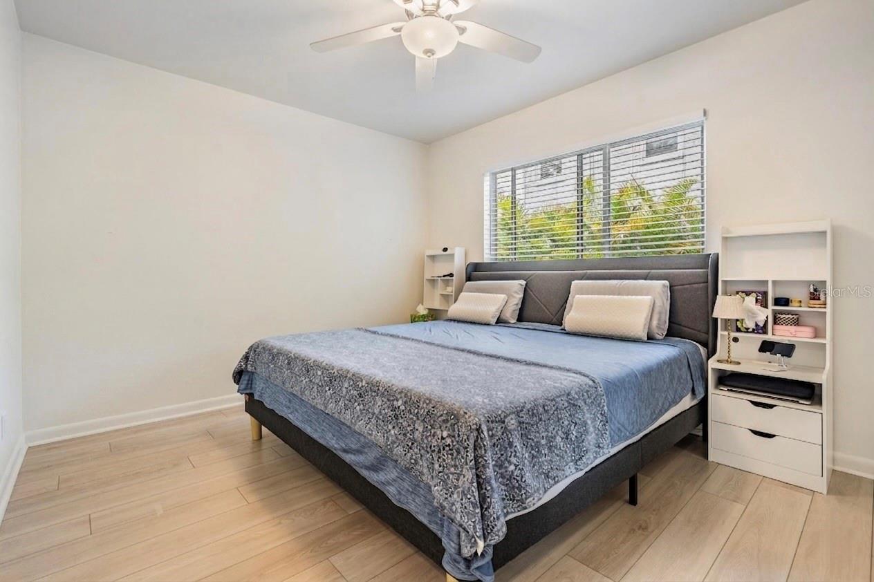 2109 W DE LEON ST, TAMPA, FL, 33606