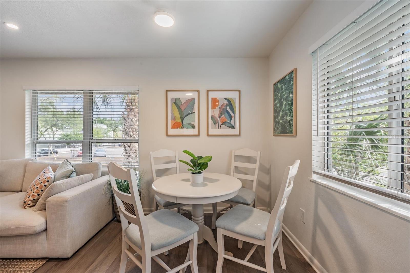 2109 W DE LEON ST, TAMPA, FL, 33606