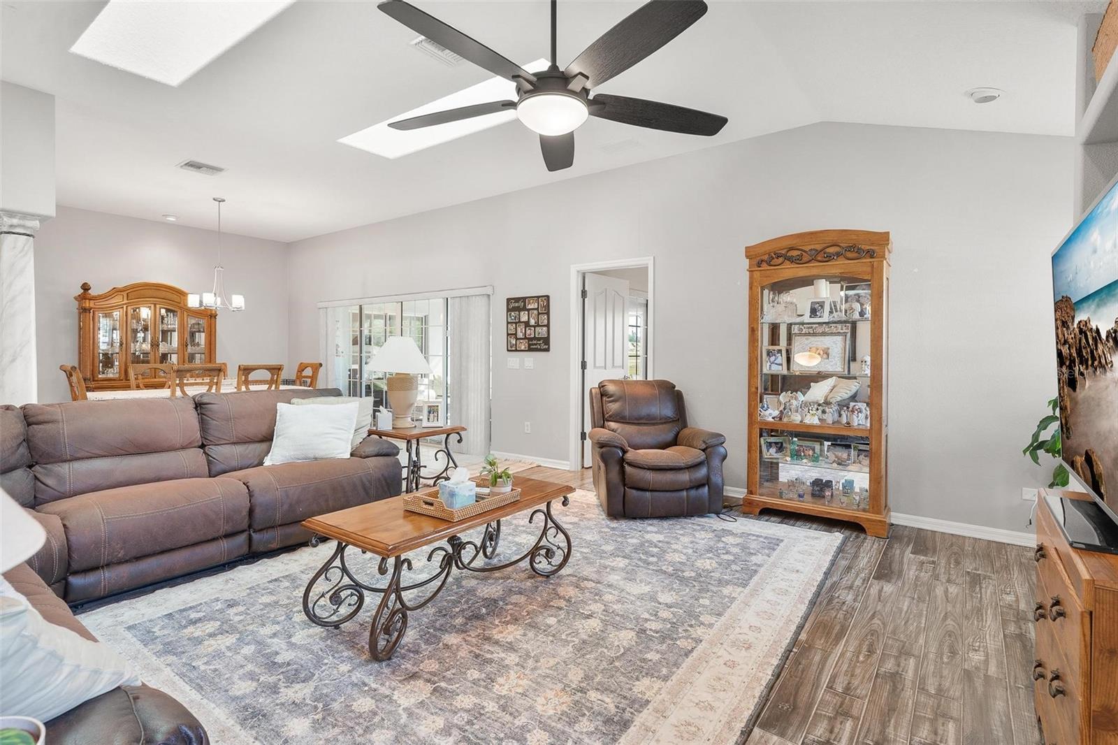 1027 URICO GOLF RD, LADY LAKE, FL, 32159