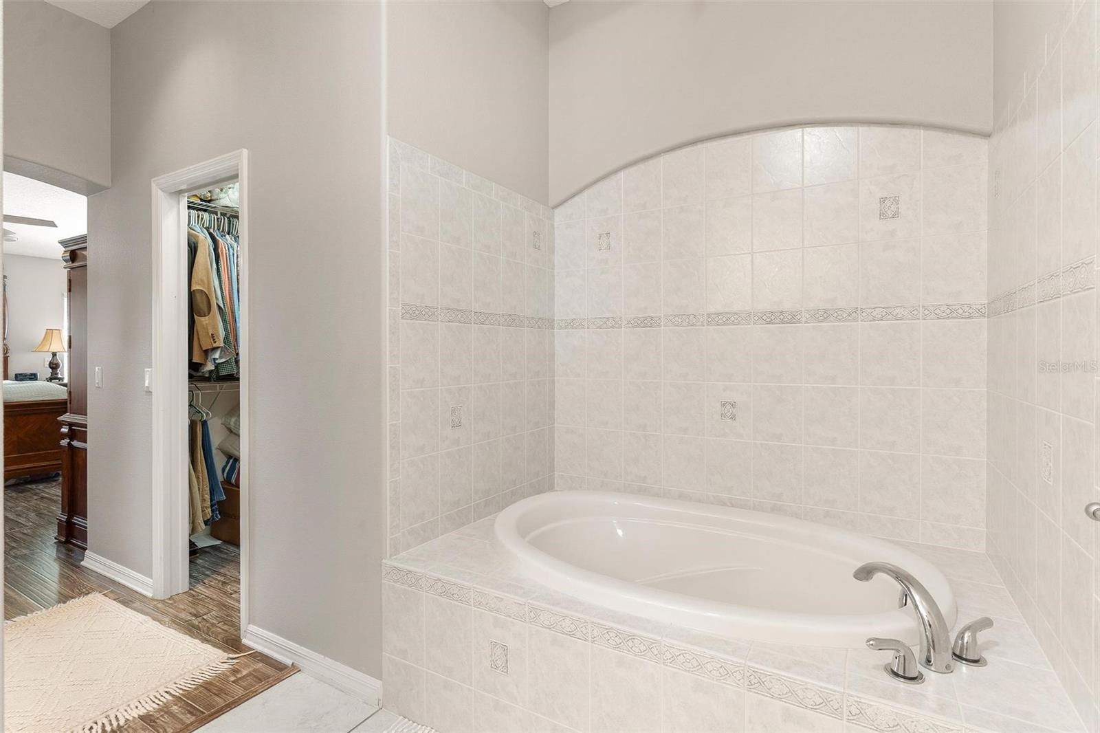 1027 URICO GOLF RD, LADY LAKE, FL, 32159