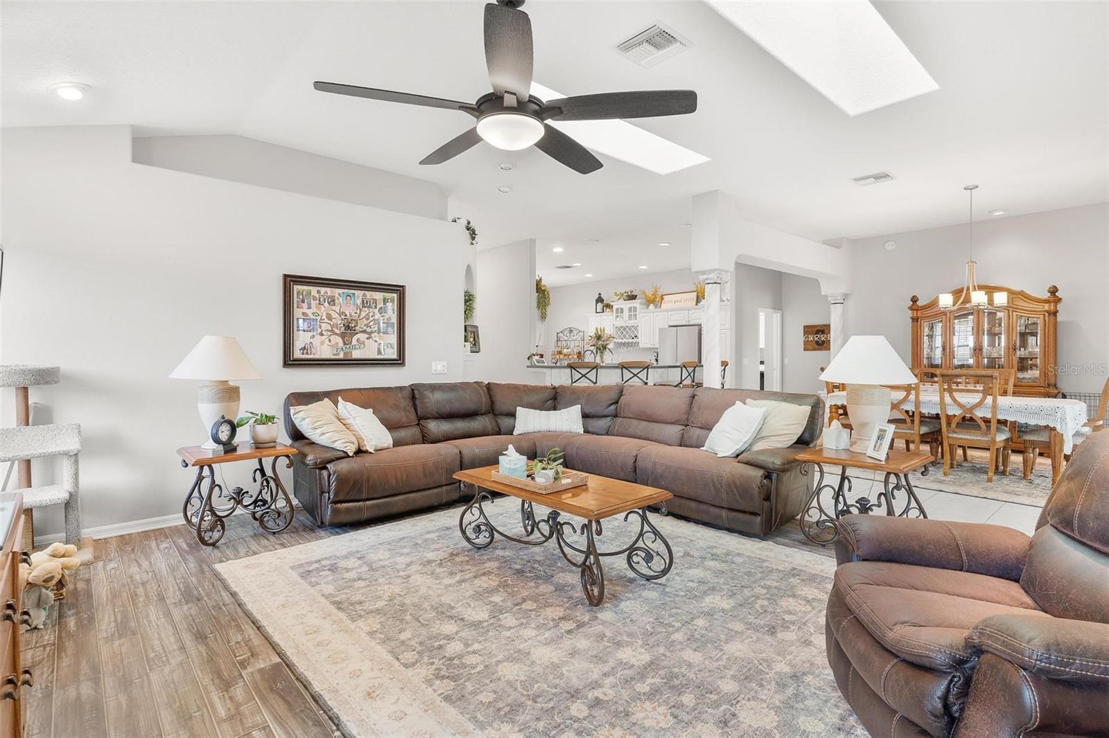 1027 URICO GOLF RD, LADY LAKE, FL, 32159