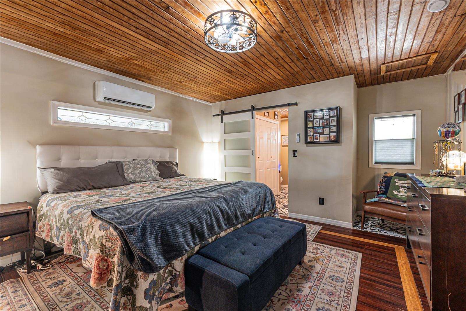 5233 HILL DR, ZEPHYRHILLS, FL, 33542