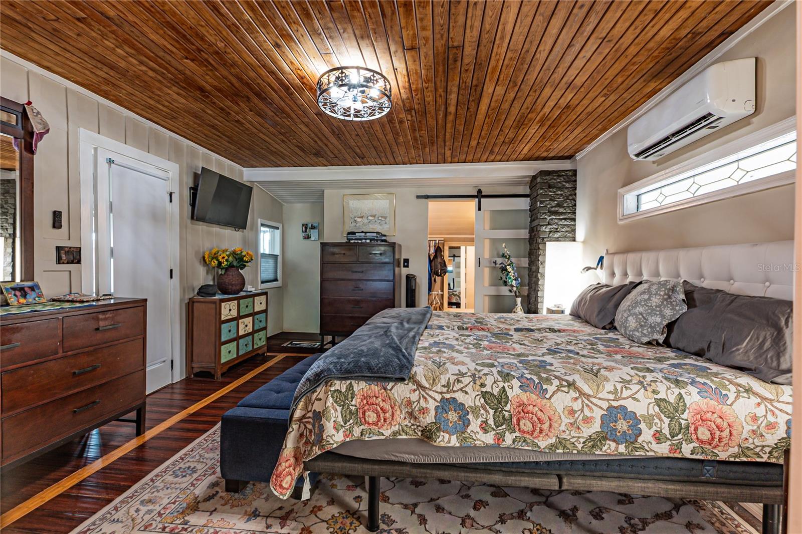 5233 HILL DR, ZEPHYRHILLS, FL, 33542