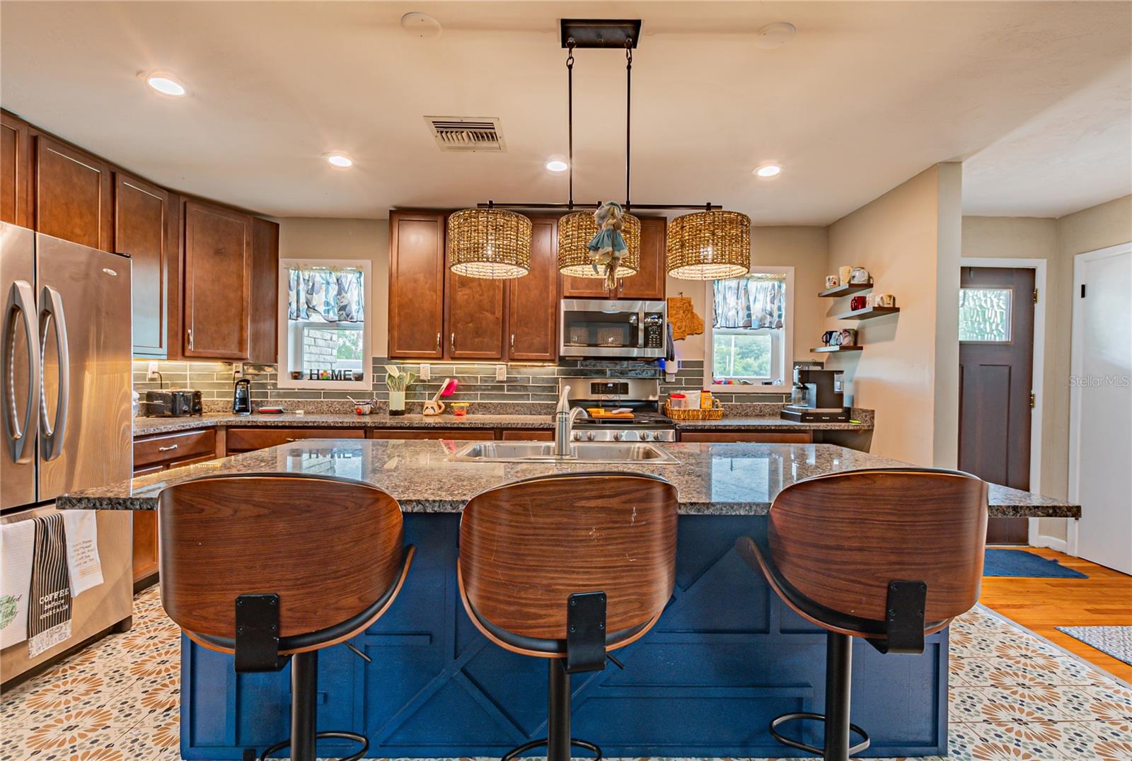 5233 HILL DR, ZEPHYRHILLS, FL, 33542