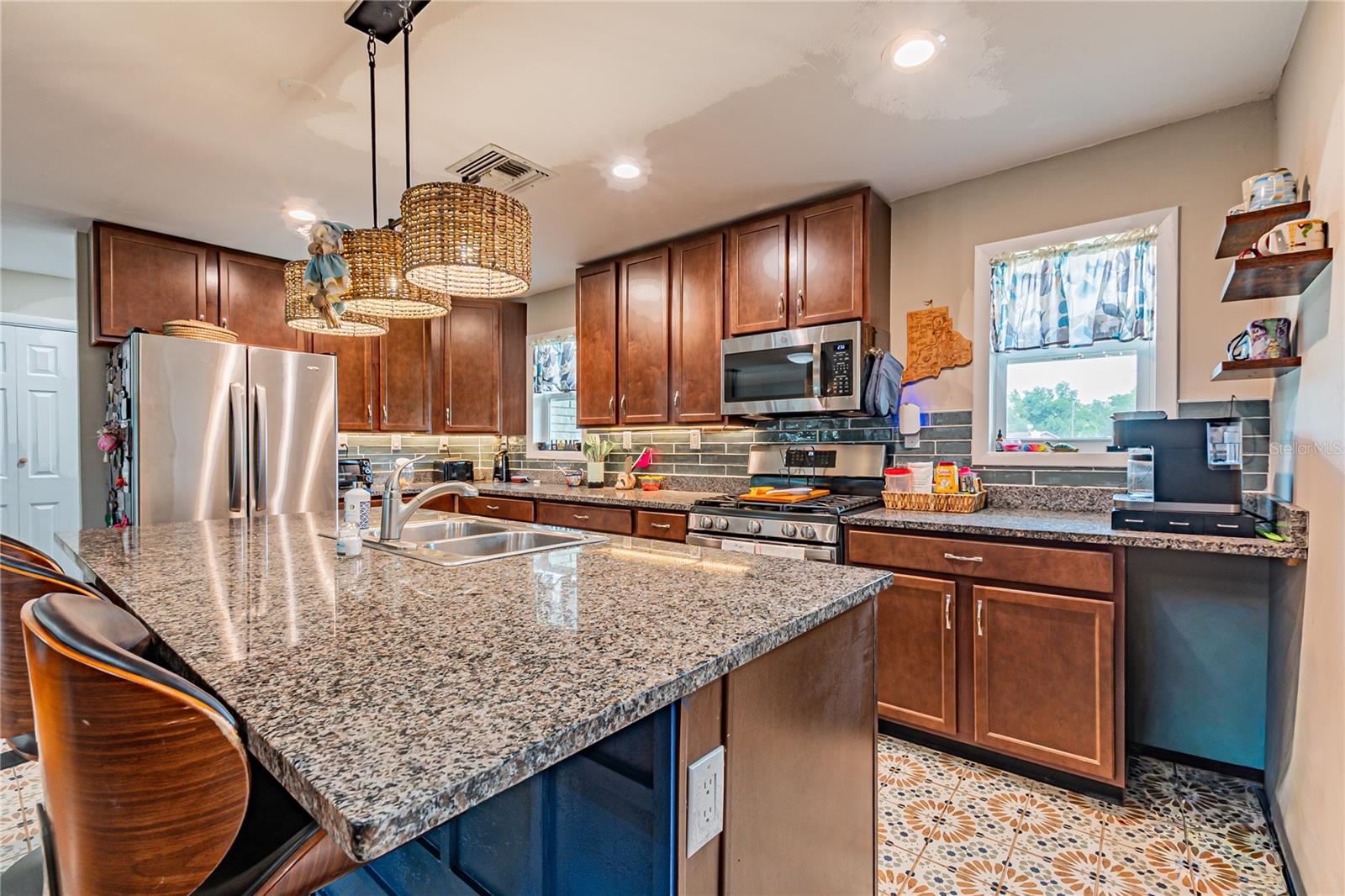 5233 HILL DR, ZEPHYRHILLS, FL, 33542