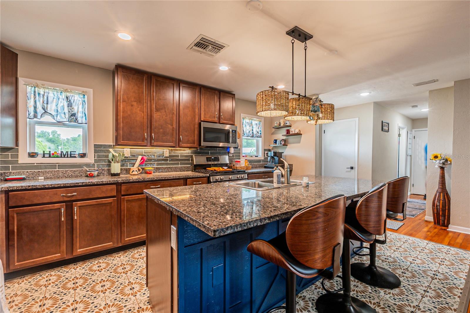 5233 HILL DR, ZEPHYRHILLS, FL, 33542