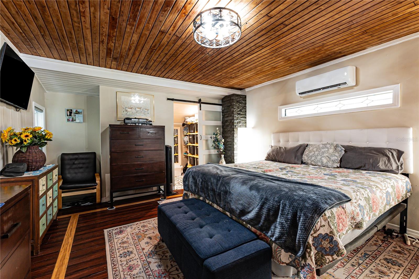 5233 HILL DR, ZEPHYRHILLS, FL, 33542