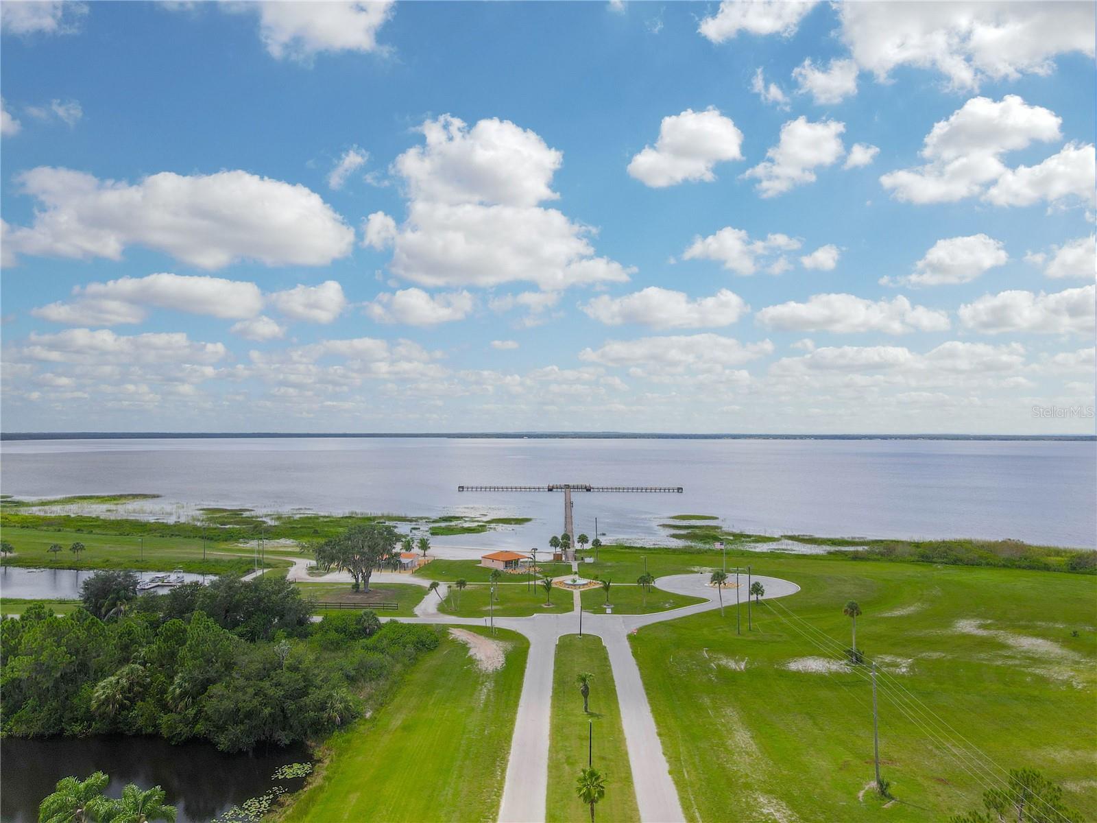 320 ALBA DR, INDIAN LAKE ESTATES, FL, 33855