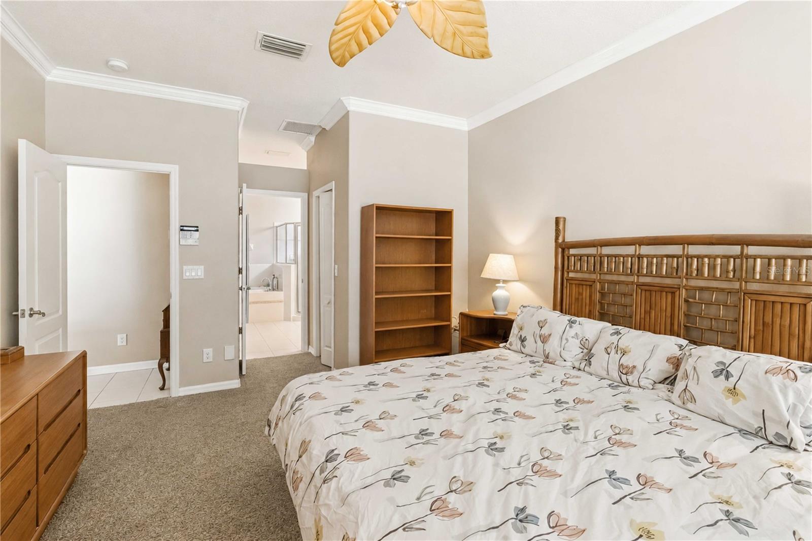 6110 WHIMBRELWOOD DR, LITHIA, FL, 33547