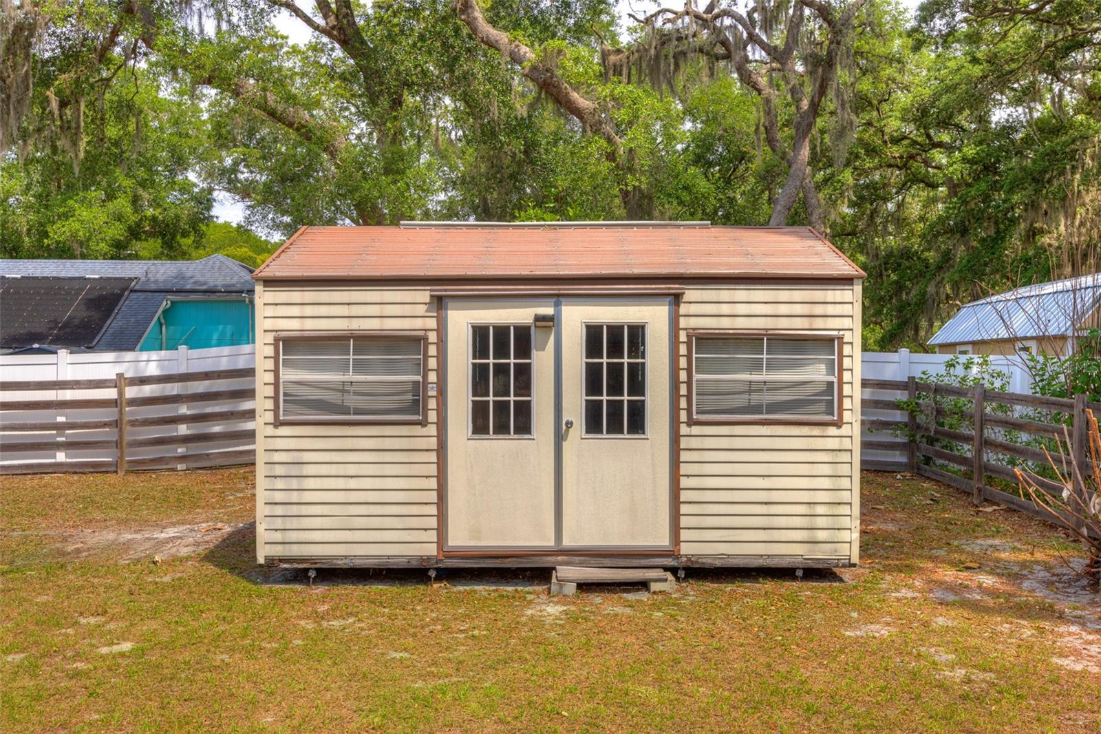 202 SANDSPUR LN, DELAND, FL, 32724