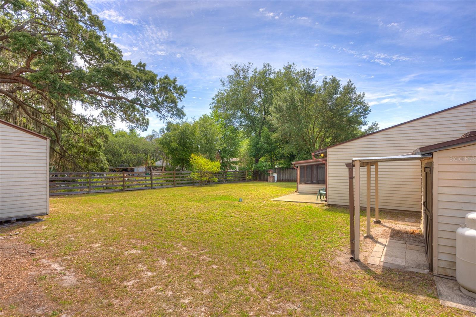 202 SANDSPUR LN, DELAND, FL, 32724