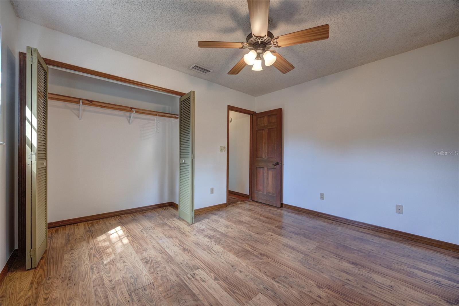202 SANDSPUR LN, DELAND, FL, 32724