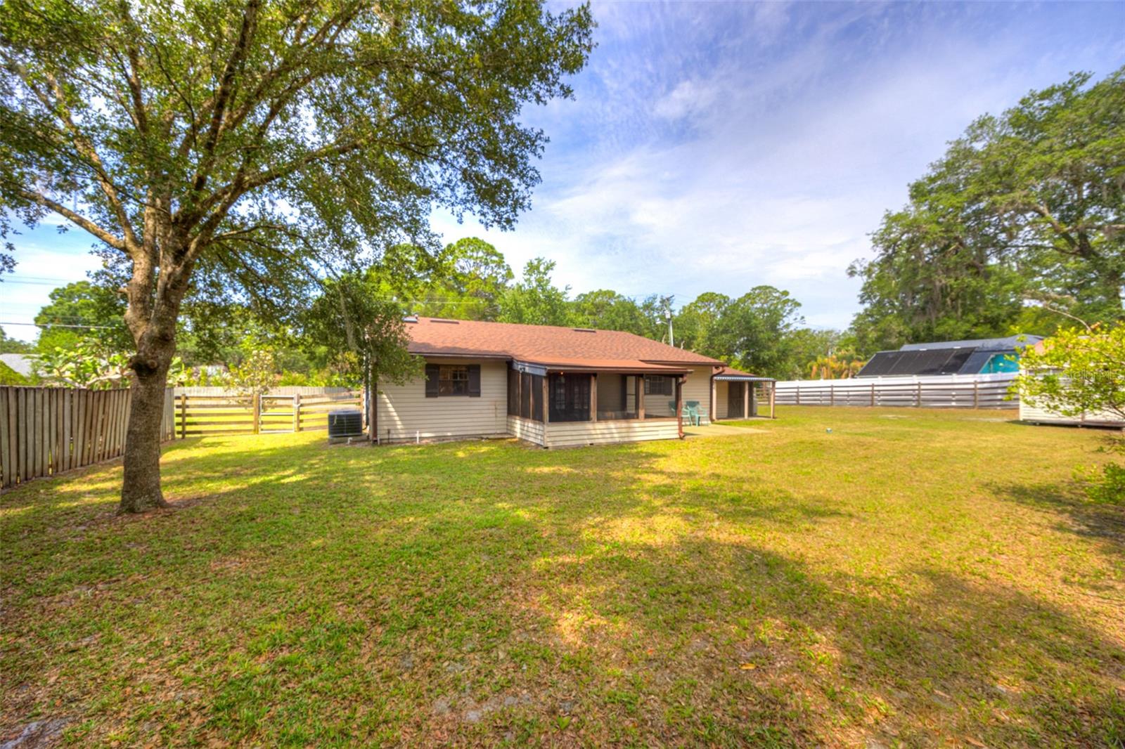 202 SANDSPUR LN, DELAND, FL, 32724