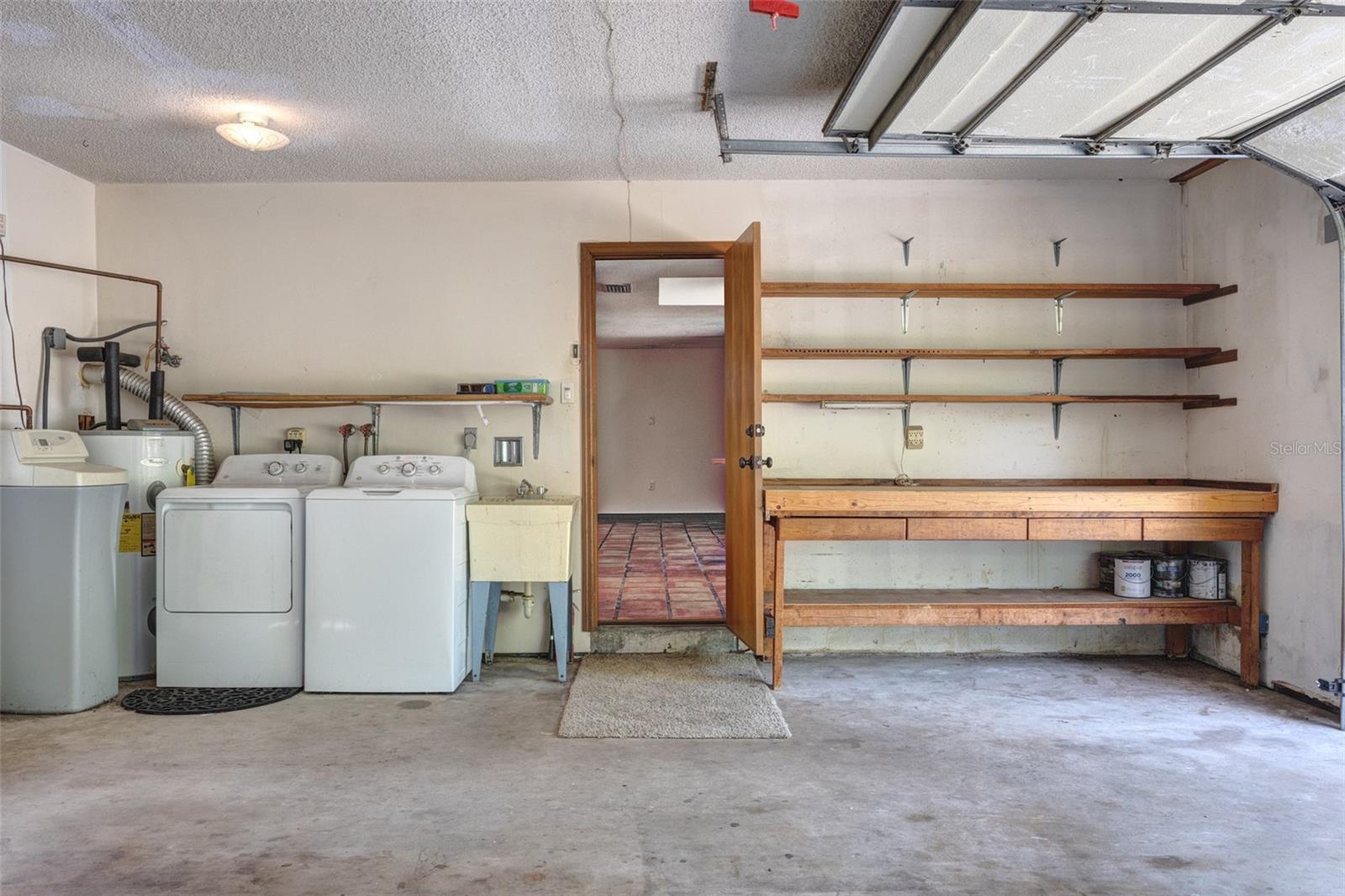 202 SANDSPUR LN, DELAND, FL, 32724