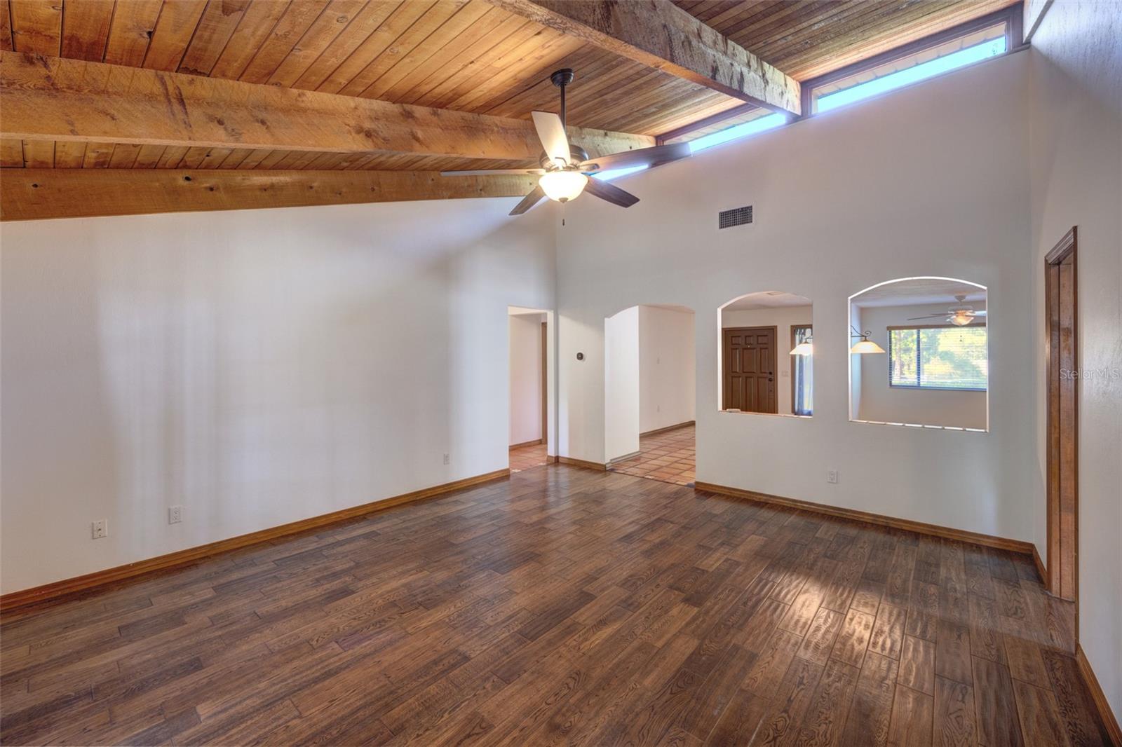 202 SANDSPUR LN, DELAND, FL, 32724