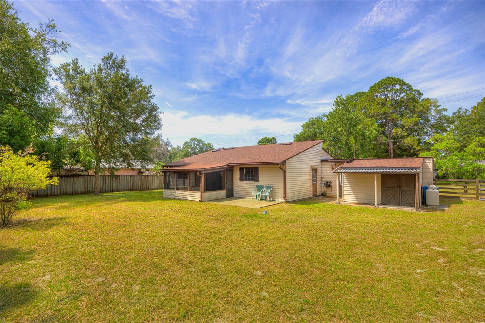 202 SANDSPUR LN, DELAND, FL, 32724