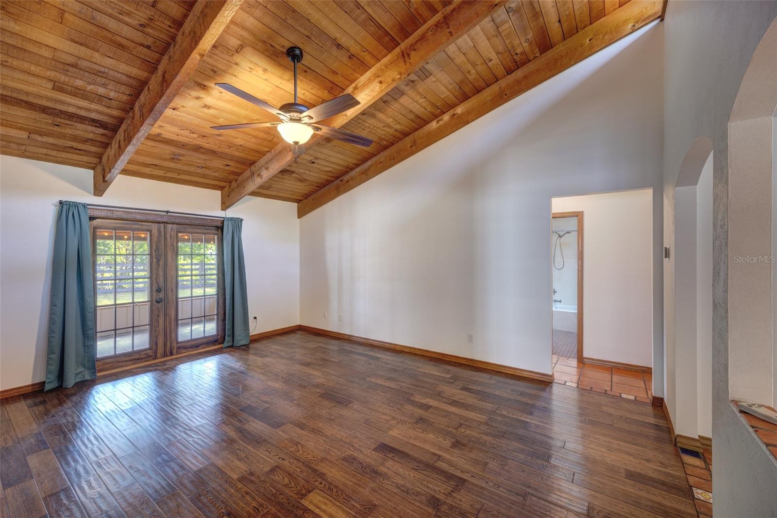 202 SANDSPUR LN, DELAND, FL, 32724