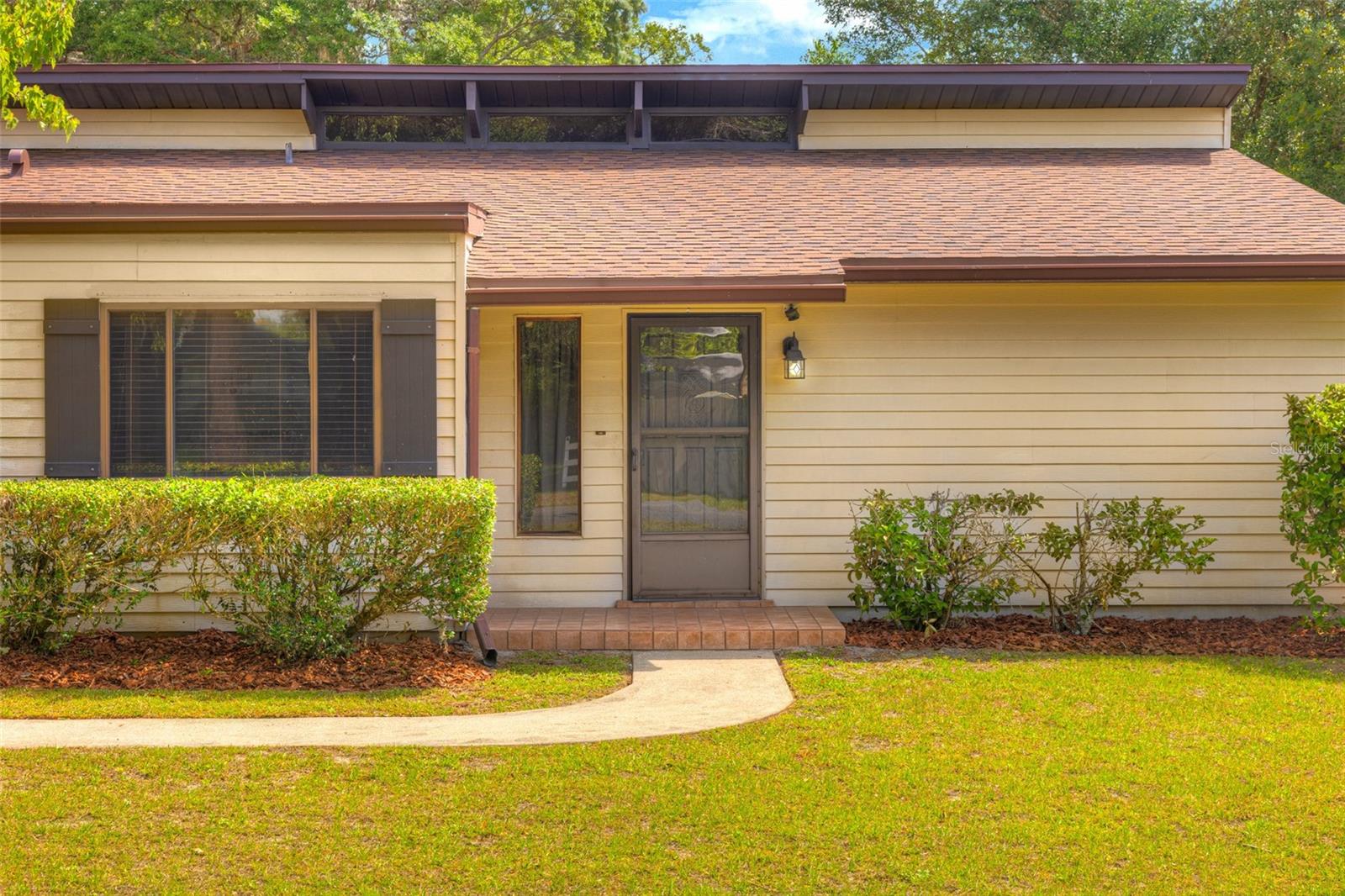 202 SANDSPUR LN, DELAND, FL, 32724