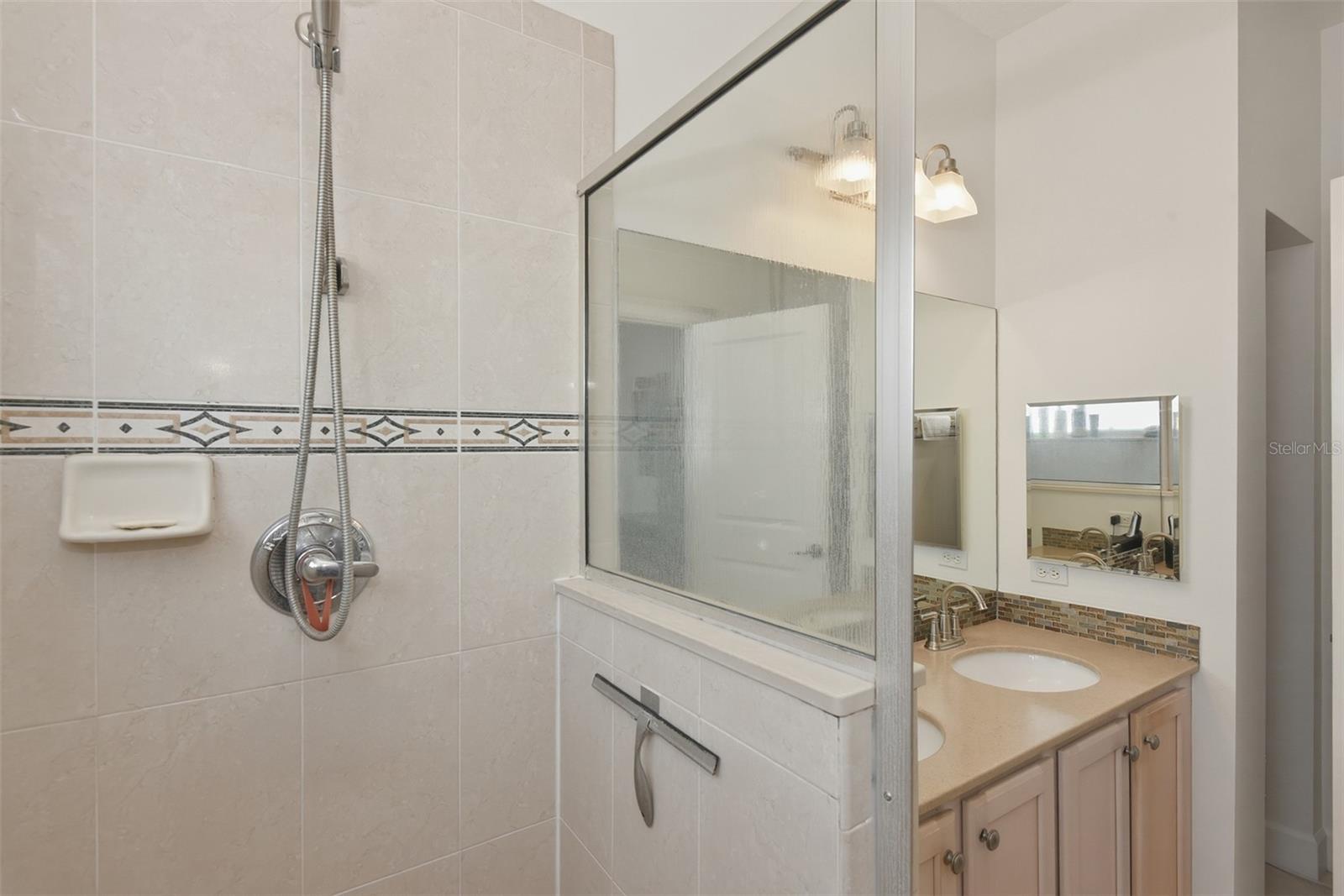 915 MAPLE ST, NEW SMYRNA BEACH, FL, 32169