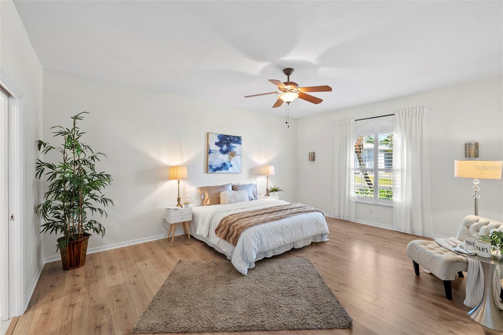 350 47TH AVE N, ST PETERSBURG, FL, 33703